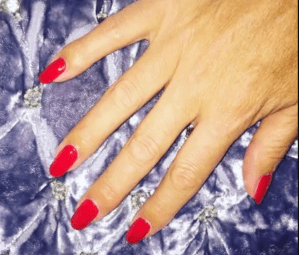 Nails-Red